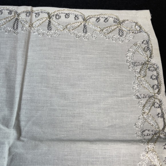 Set/ 6 VTG Cloth Ivory Linen Napkins Embroidered Silver Gold Unused 12"x12" - Picture 7 of 9